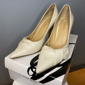 Nine West - 3.5”- “BooBoo” heels - leather - size 5 - bone
